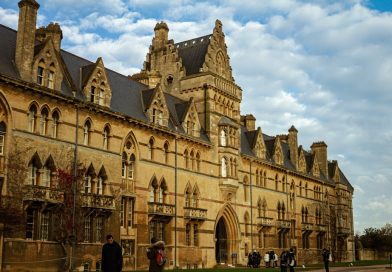 Historic University of Oxford college buildings and courtyards