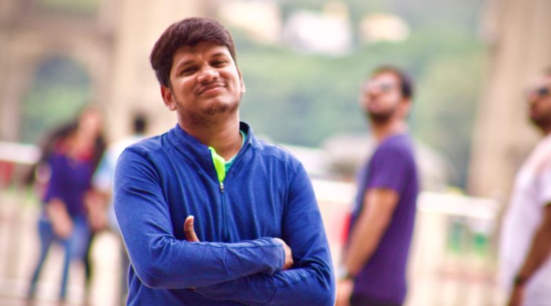 Indian student comparing education loan options for studying abroad