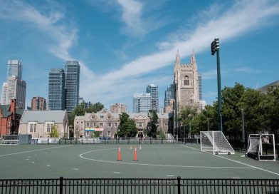 University of Toronto main campus with historic architecture and modern buildings