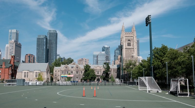 University of Toronto main campus with historic architecture and modern buildings
